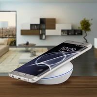 قاعدة شحن لاسلكية بقوة 10 واط - أبيض -MOMAX