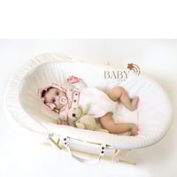 مهد سلة موسى مع القاعدة