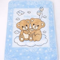 بطانية اطفال مزينة بالدببة | دافئة ومليئة بالحب