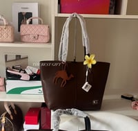 Leather North Tote 32