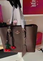 Mollie Tote 25