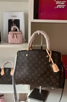 Lv Montaigne bag MM