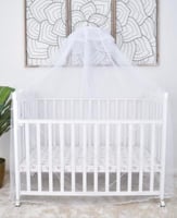 سرير لون أبيض هزاز للأطفال مع ناموسيه 60X120