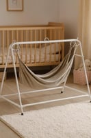 هندول أطفال وسط