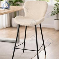 كرسي بار أنيق – تصميم ناعم بلمسة عصرية