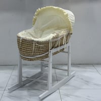 سلة موسى بيج مع حامل هزاز ابيض