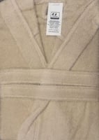 روب استحمام فاخر مع قبعه صناعة اسباني مقاس موحد قط...