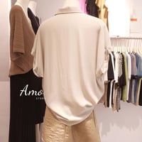 بلوزة كاجوال بطيات و زراير امامية مخفيه قصة البلوز...