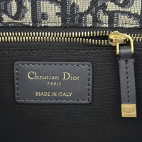حقيبة ديور مونتين 30 Dior 30 Montaigne bag