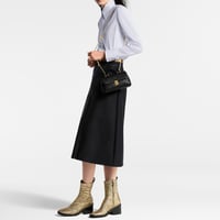 حقيبة نانو مادلين مونوغرام إمبرينت لويس فيتون M121...