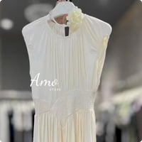 فستان طويل بخصر مرن مشغول بخياطه زم شكل انسيابي MA...