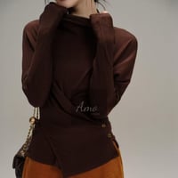 بلوزة الخريف بقصة فراشة بزراير جانبية اكمام طويلة...