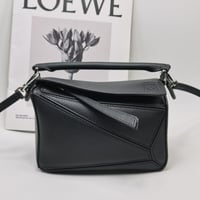 حقيبة لويفي بازل إيدج حجم ميني Mini Puzzle Edge ba...