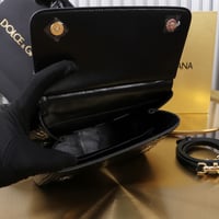 دولتشي آند غابانا سيسلي جلد ثعبان مقاس Dolce and G...