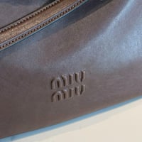 حقيبة ميو ميو مقاس 24 CM