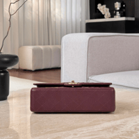 حقيبة شانيل كلاسيك جلد كافيار مقاس 25 سم Chanel Cl...