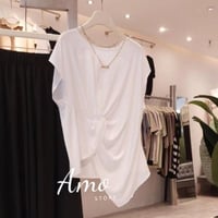 بلوزة لون أبيض صيفي ب درابي من الوسط نهاية لف MABL...