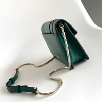 حقيبة بولغاري سيربنتي فورإيفر الجديدة لون أخضر ملك...