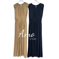 فستان طويل بخصر مرن مشغول بخياطه زم شكل انسيابي MA...