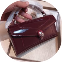 حقيبة بولغاري سيربنتي فورإيفر لون برغندي الجديدة ح...