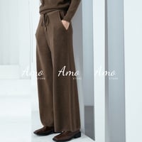 بنطلون صوف بخصر عالي خامة ناعمة و مرنه تمنحك مظهرا...