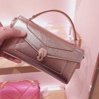 شنطة بولغاري سيربنتي فورإيفر لون ذهبي روز الجديدة...