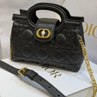 حقيبة Dior Jolie Top Handle بحجم ميني