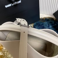 حقيبة سان لوران بوكت مقاس 20 سم Saint Laurent Le 3...