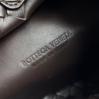 حقيبة بوتيغا باراشوت الحجم الصغير Andiamo Parachut...