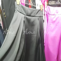 تنورة طويلة ماكسي خصر مرتفع قصة كوين خامة واقفة نا...