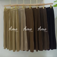 تنورة ماكسي صوف بخصر عالي خامة ناعمة و مرنه تمنحك...