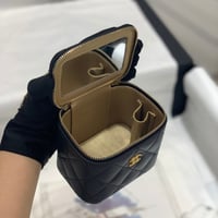 حقيبة شانيل 31 نانو Chanel 31 Nano 24S