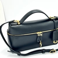 شنطة لورو بيانا إكسترا ال 23 لون أسود سادة