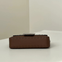 شنطة فيندي باغيت لون بني غامق مقاس سمول Fendi Bagu...