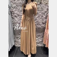 فستان طويل بخصر مرن مشغول بخياطه زم شكل انسيابي MA...