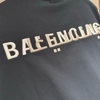 تي شيرت بالنسياغا رجالي قطن لون أبيض و أسود وجهين...