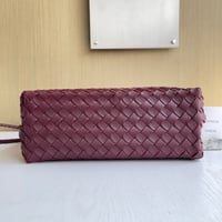 شنطة بوتيغا فينيتا لون برغندي الحجم الوسط ANDIAMO...