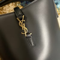 حقيبة سان لوران ميني بوكت مقاس 15سم Saint Laurent...