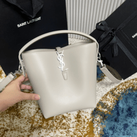 حقيبة سان لوران بوكت مقاس 20 سم Saint Laurent Le 3...