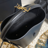 حقيبة سان لوران بوكت مقاس 20 سم Saint Laurent Le 3...