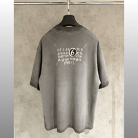 تي شيرت رجالي قطن لون رمادي بأكمام قصيرة وياقة مدو...