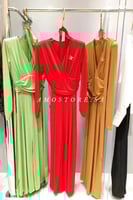 جمبسوت نسائي سهرة سواريه لون أحمر بحزام لف على الخ...