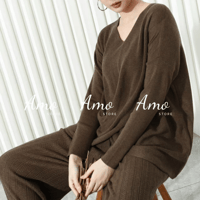 كنزة نسائية على شكل لف ورده خامة صوف ناعمة مقاسها...