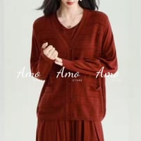 كنزة نسائية بزراير أمامية خامة ناعمة مقاسها واسع M...