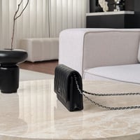 محفظة شانيل كلاسيكية بسلسلة Chanel Classic wallet...