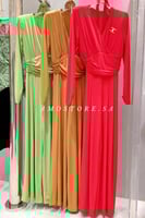 جمبسوت نسائي سهرة سواريه لون كركمي بحزام لف على ال...