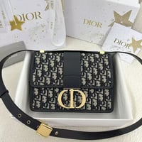 حقيبة ديور مونتين 30 Dior 30 Montaigne bag