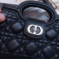 حقيبة Dior Jolie Top Handle بحجم ميني