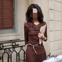 طقم لون عودي بلوزة كم طويل مع تنورة طويلة خصر مرتف...