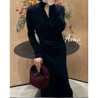 فستان لون أسود طويل ماكسي لف على الخصر بكسرات جانب...